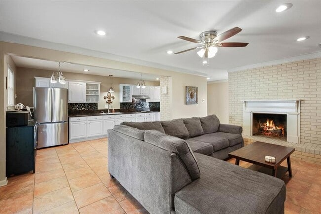 Photo - 4920 Robin Hood Dr