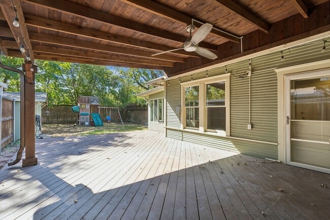 Photo - 6102 Worth St