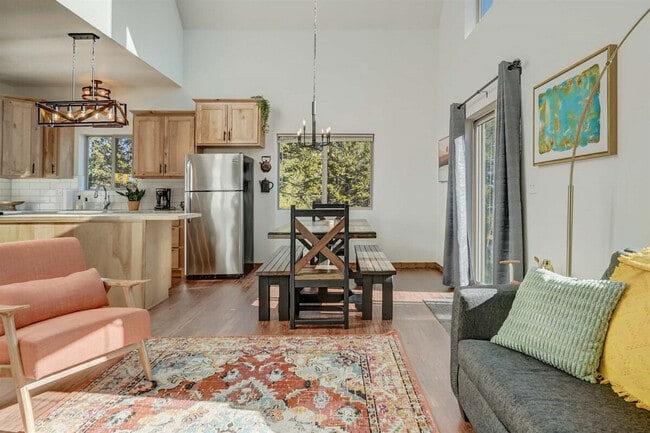 Photo - 71 Pinecrest Rd Unit ID1065700P