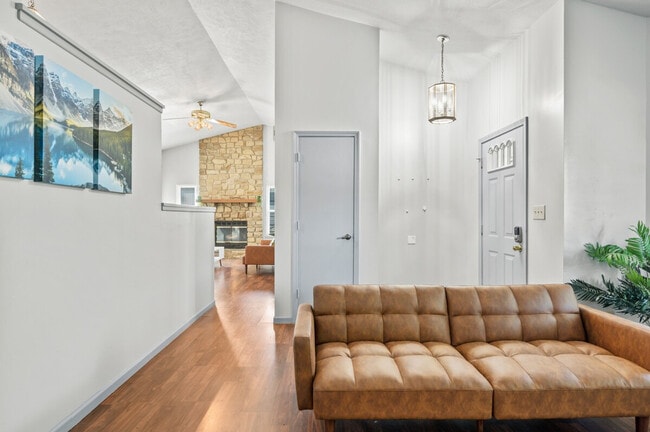 Building Photo - 8209 Parsley Ln Unit SI ID1397953P