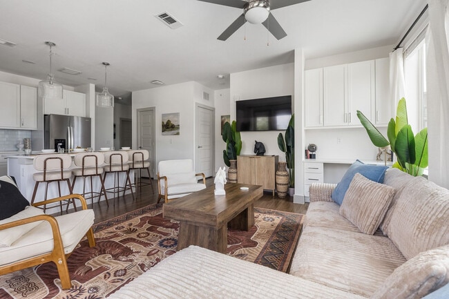 Photo - 10820 S I-35 Frontage Rd Unit SI FL2-ID1592291P