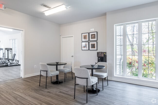 Clubhouse - Annapolis Roads Apartments