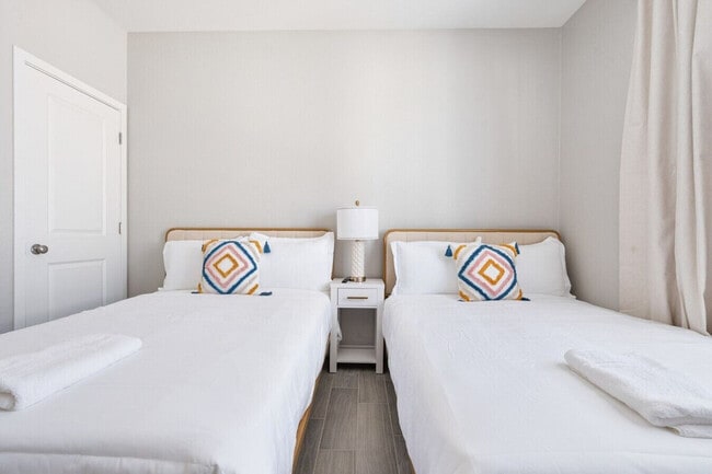 Photo - 6612 W Paradise Ln Unit ID1240444P