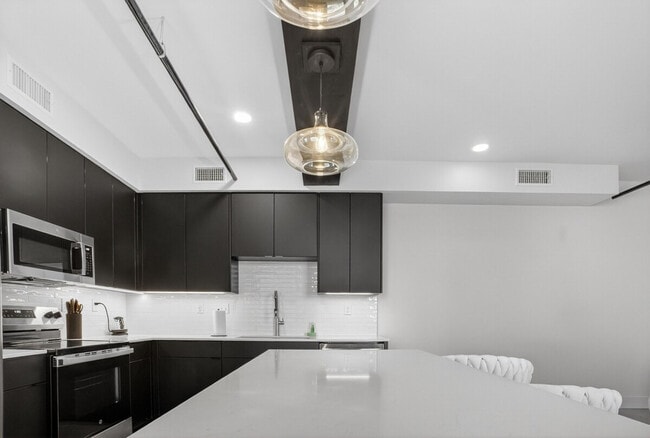 Photo - 116 W 3rd St Unit ID1322460P