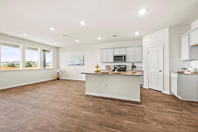 Photo - 121 Brody Ln