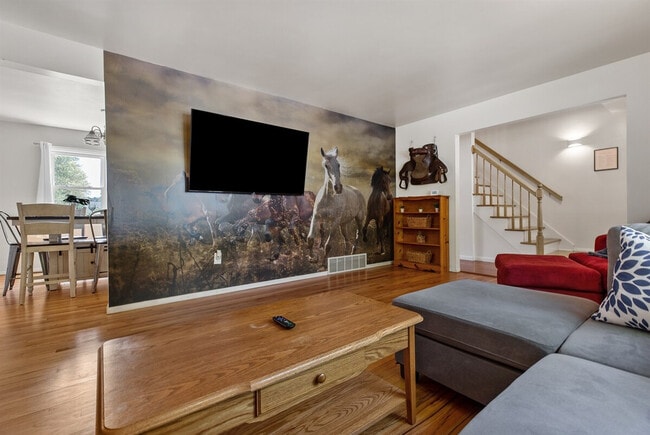 Photo - 10 James Dr Unit ID1302144P