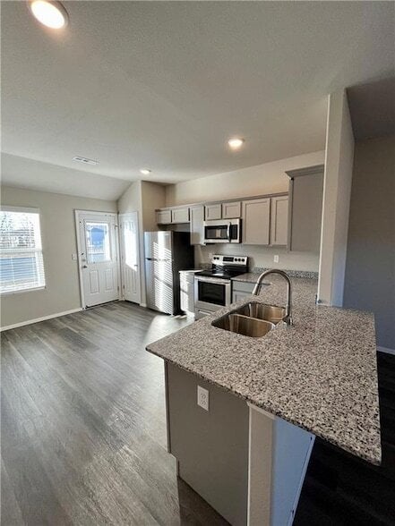Photo - 909 E Egret Rd