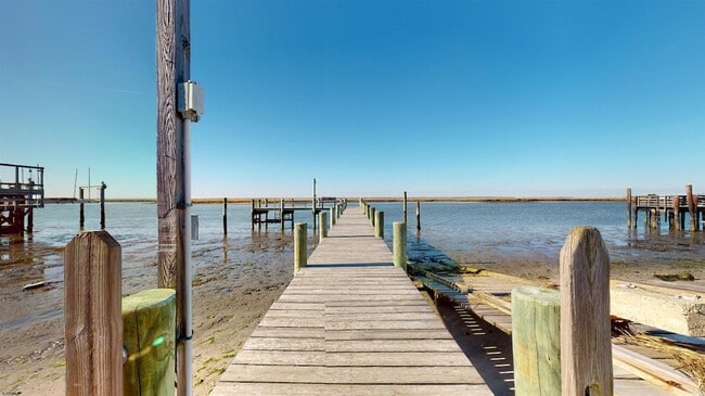 Photo - 2605 Bayshore Ave