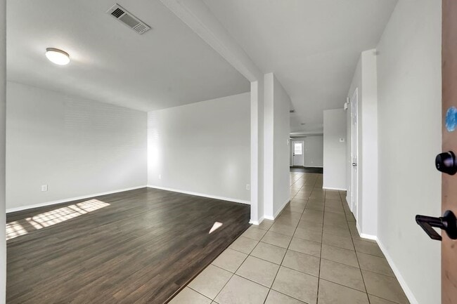 Photo - 3201 Sadie Trail