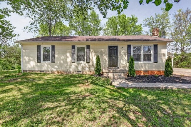 Photo - 4827 Bradyville Pike