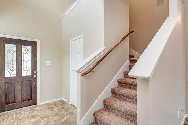 Photo - 23 Fairlee Ct