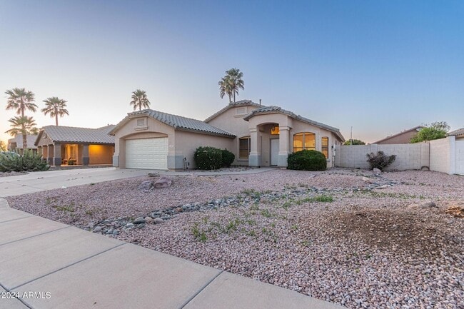 Photo - 2390 E Whitten St