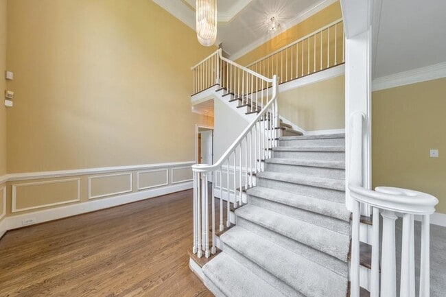 Photo - 5321 Edgerton Dr