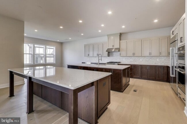 Photo - 6921 Renita Ln