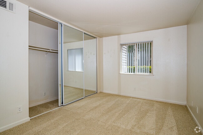 1BR, 1BA - 640SF - The Reva