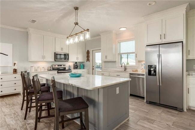 Photo - 1913 Cadillac Ave