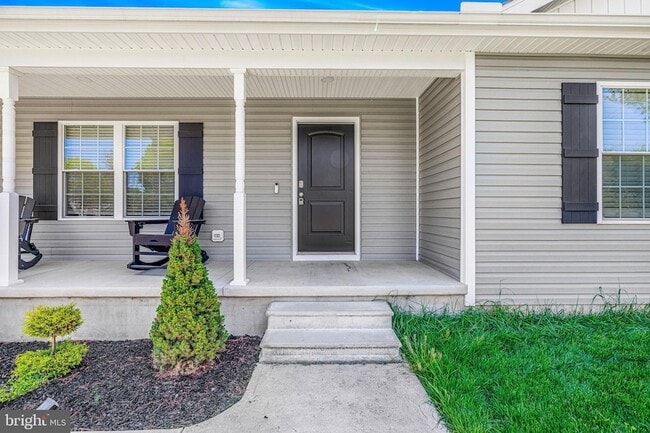 Photo - 631 W Mt Vernon St