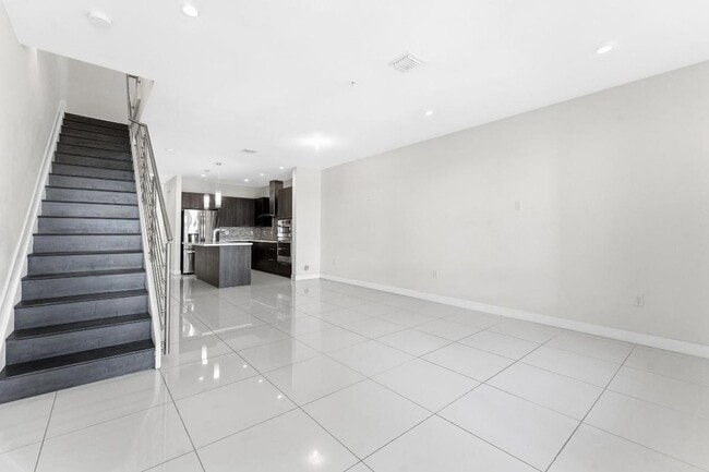 Photo - 10220 NW 63rd Terrace Unit 207