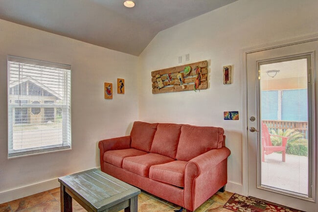 Building Photo - 134 N Alister St Unit SI ID1023210P