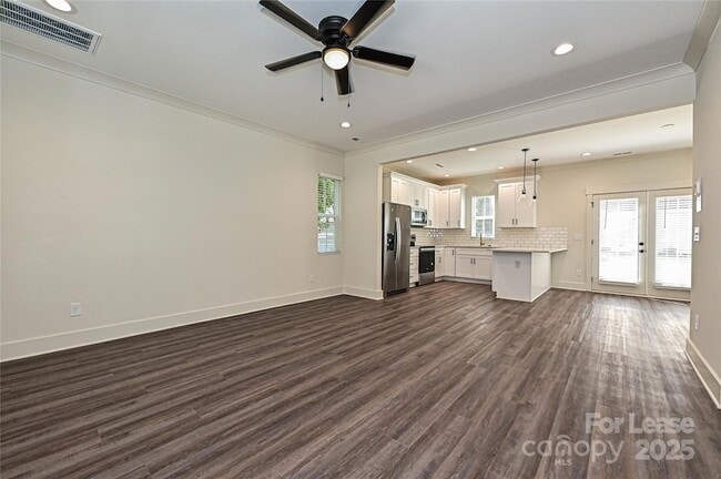 Photo - 729 Wabash Ave