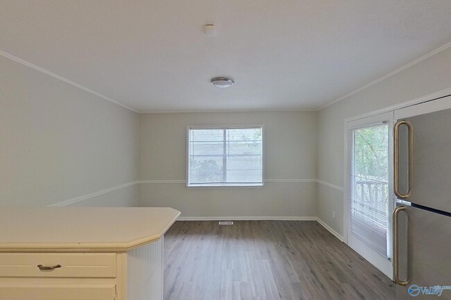 Photo - 5169 Beacon Dr