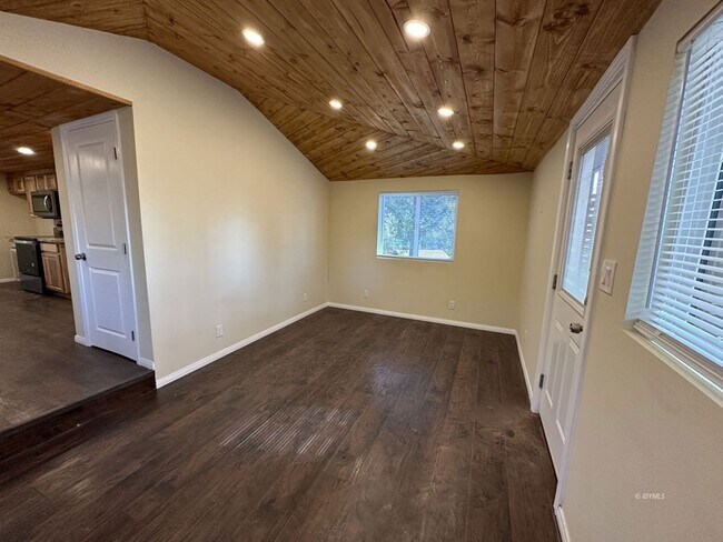 Photo - 52800 Sugar Pine Dr