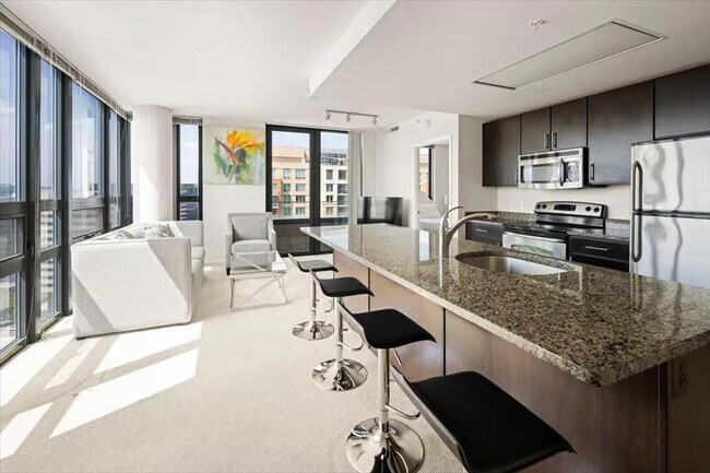 Photo - 1405 S Fern St Unit ID1221053P