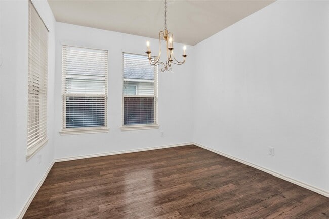 Photo - 2730 Donellan Dr