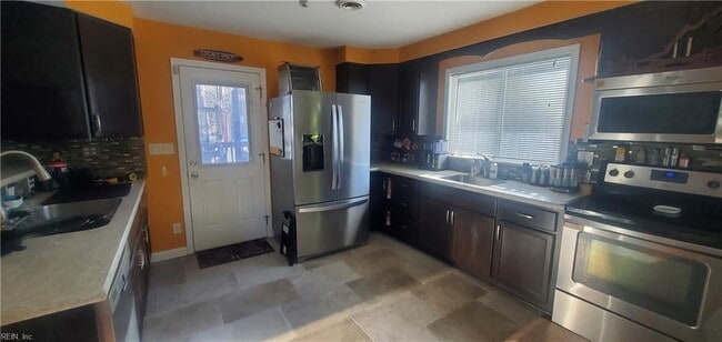 Photo - 2233 Paris St