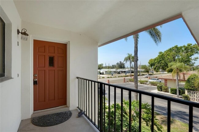 Photo - 2415 Bayshore Gardens Pkwy Unit 8