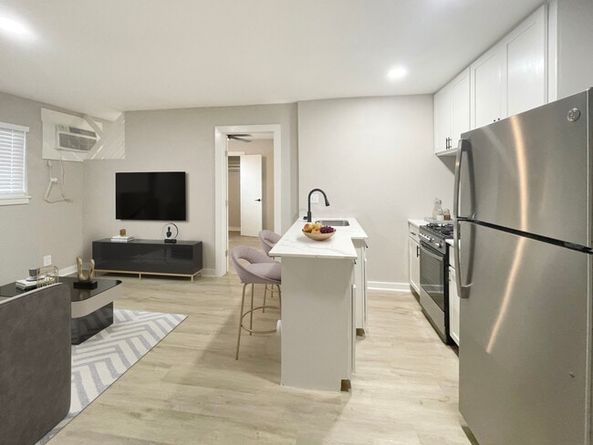 Photo - Deep Eddy Flats