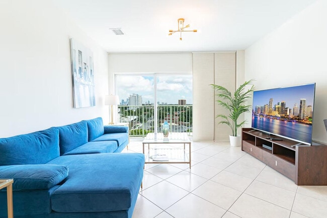 Building Photo - 2280 SW 32nd Ave Unit ID1056253P