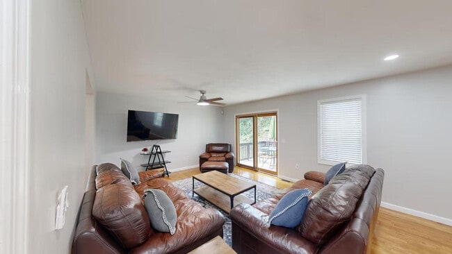 Photo - 9 Bates Ave Unit SI ID1380182P