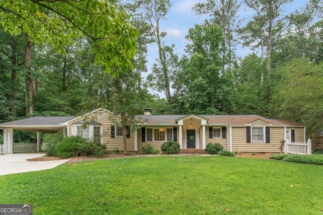 Photo - 2986 Mornington Dr NW
