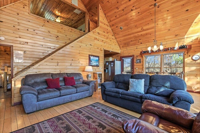 Building Photo - 3044 Wears Overlook Ln Unit ID1266298P