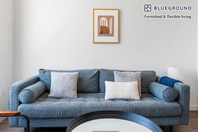 Photo - 815 Old County Rd Unit FL4-ID1919