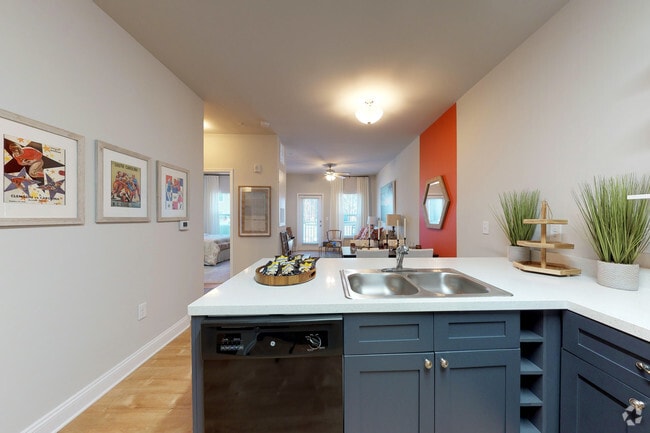 1BR, 1BA - 778 SF - 4830 Wescott