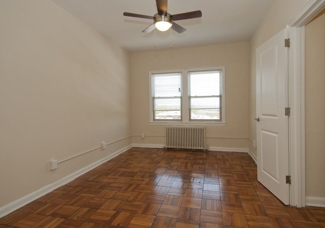 Photo - The Glenwood Apartments