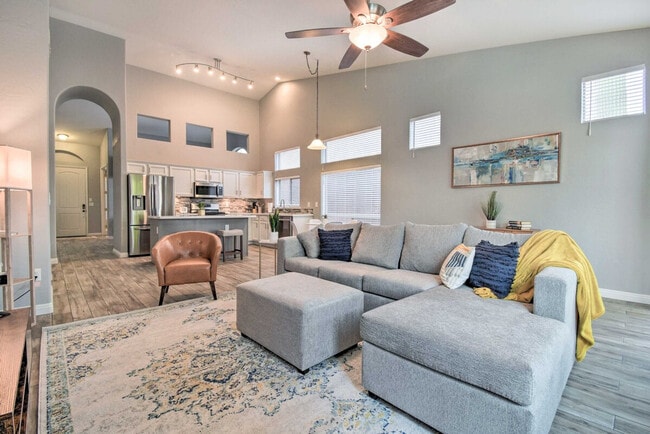 Building Photo - 3625 N Morning Dove Unit SI ID1386219P