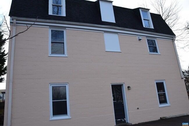 Photo - 107 Harris Rd Unit A