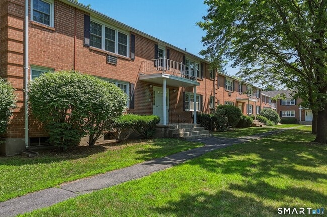 Photo - 9 Grandview Dr