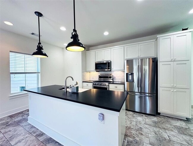 Photo - 2716 Halcyon Dr Unit 38