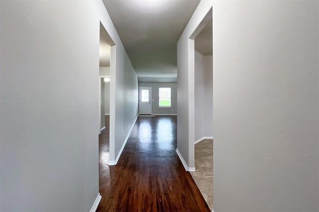 Photo - 2901 Cider Mill Ln