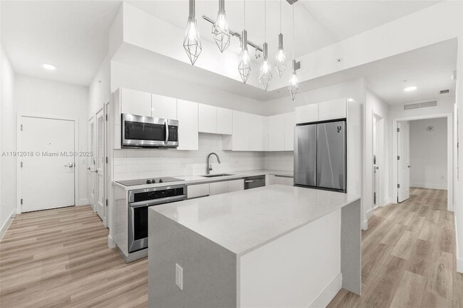 Photo - 101 Diplomat Pkwy Unit 1206