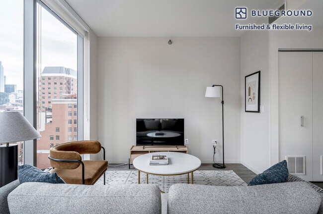 Photo - 8 E Huron St Unit FL8-ID838