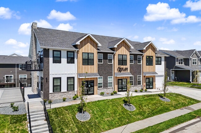 Photo - Birchwood Grove