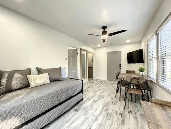 Photo - 2317 Homeland St Unit ID1094239P