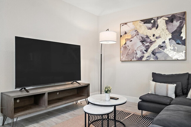 Photo - 1826 E Illini St Unit ID1244298P