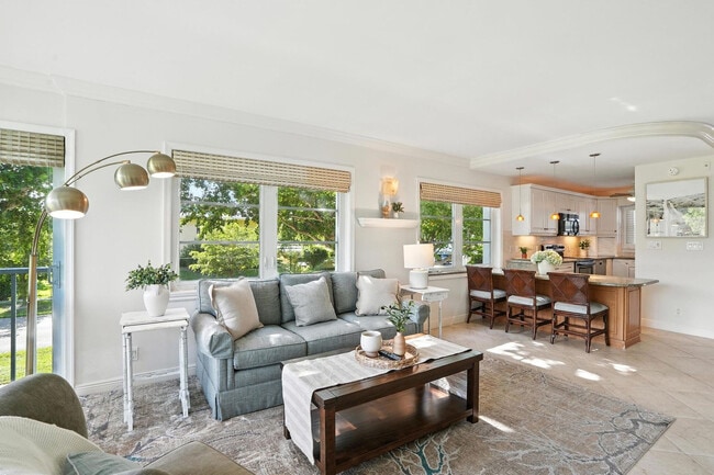 Building Photo - 636 Broad Ave S Unit FL2-ID1259386P