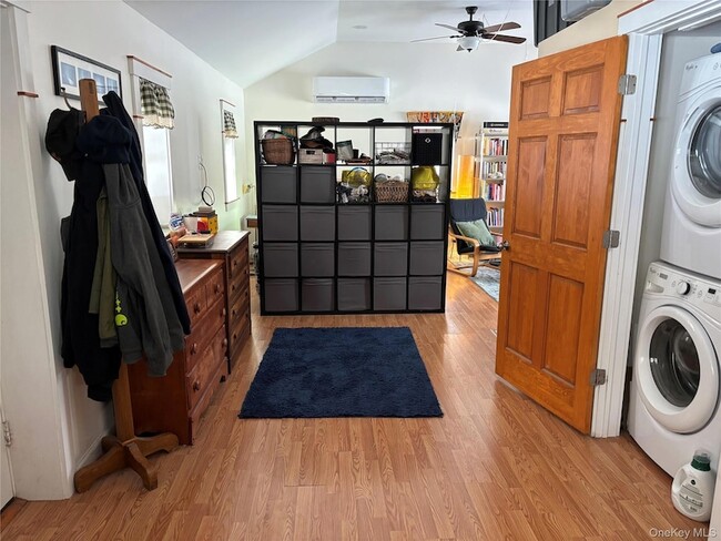 Photo - 273 S Rd